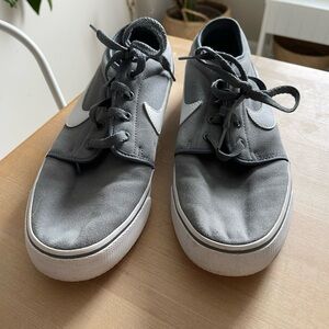 Men's Gray Nike Sneakers size 10.5